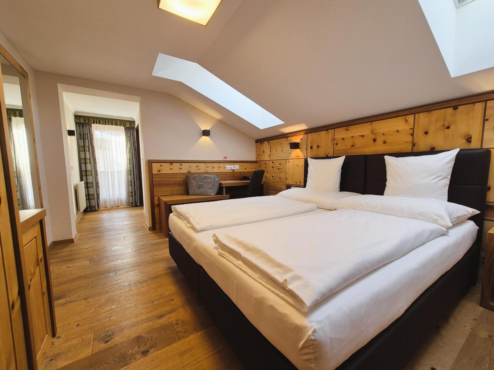 Hotel Garni Birkenhof Solden Room photo